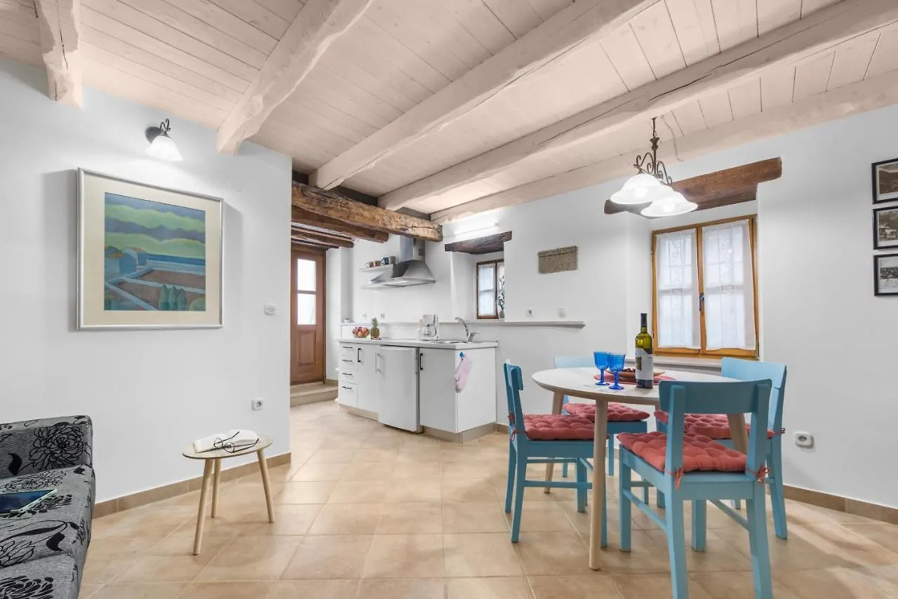 Picturesque Apartment San Rocco 1 Croatia