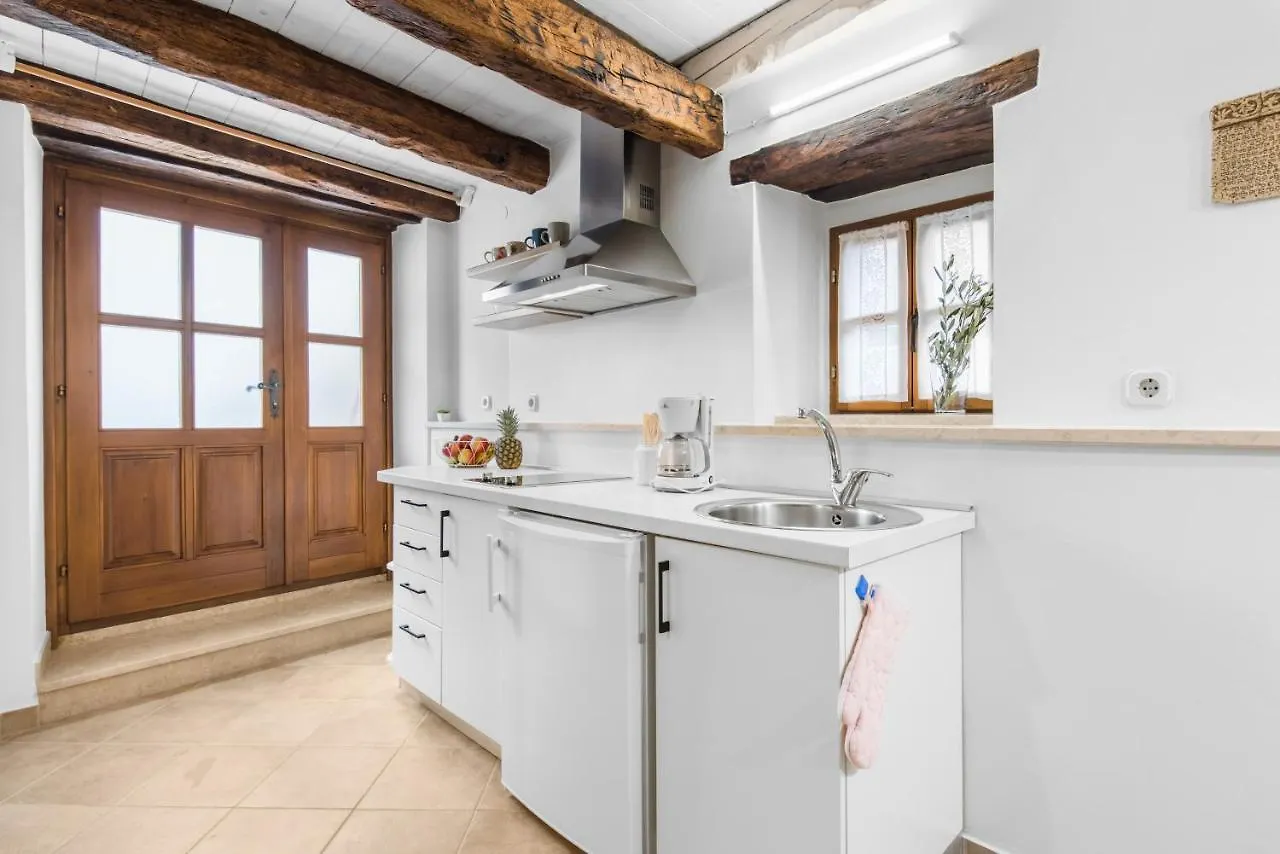 Picturesque Apartment San Rocco 1 Pićan