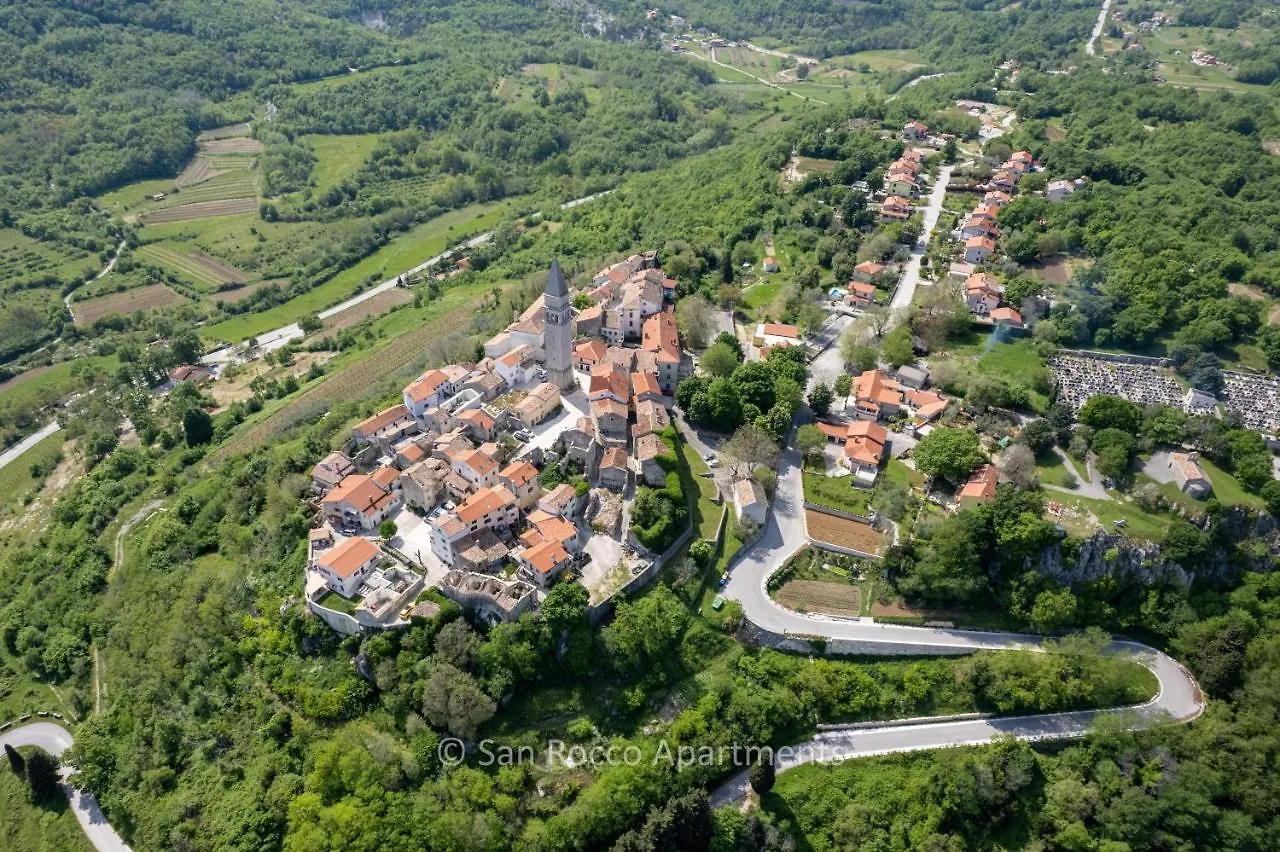 Picturesque Apartment San Rocco 1  Pican